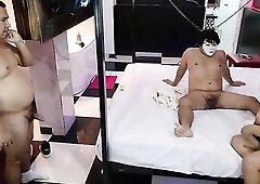 We arranged to meet a stranger from a swinger dating network at the hotel, and this chab ended up banging me indeed hard.