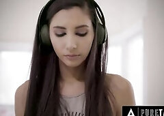 PURE TABOO Incredibly Sexually excited Gianna Dior Allows Stranger To CREAMPIE Her MERELY If That guy Accepts To Be Raw