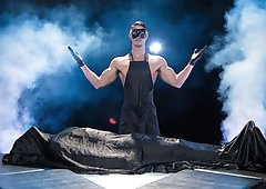 Sweaty leather  daddy anal with Skyy Knox and Tyler Roberts